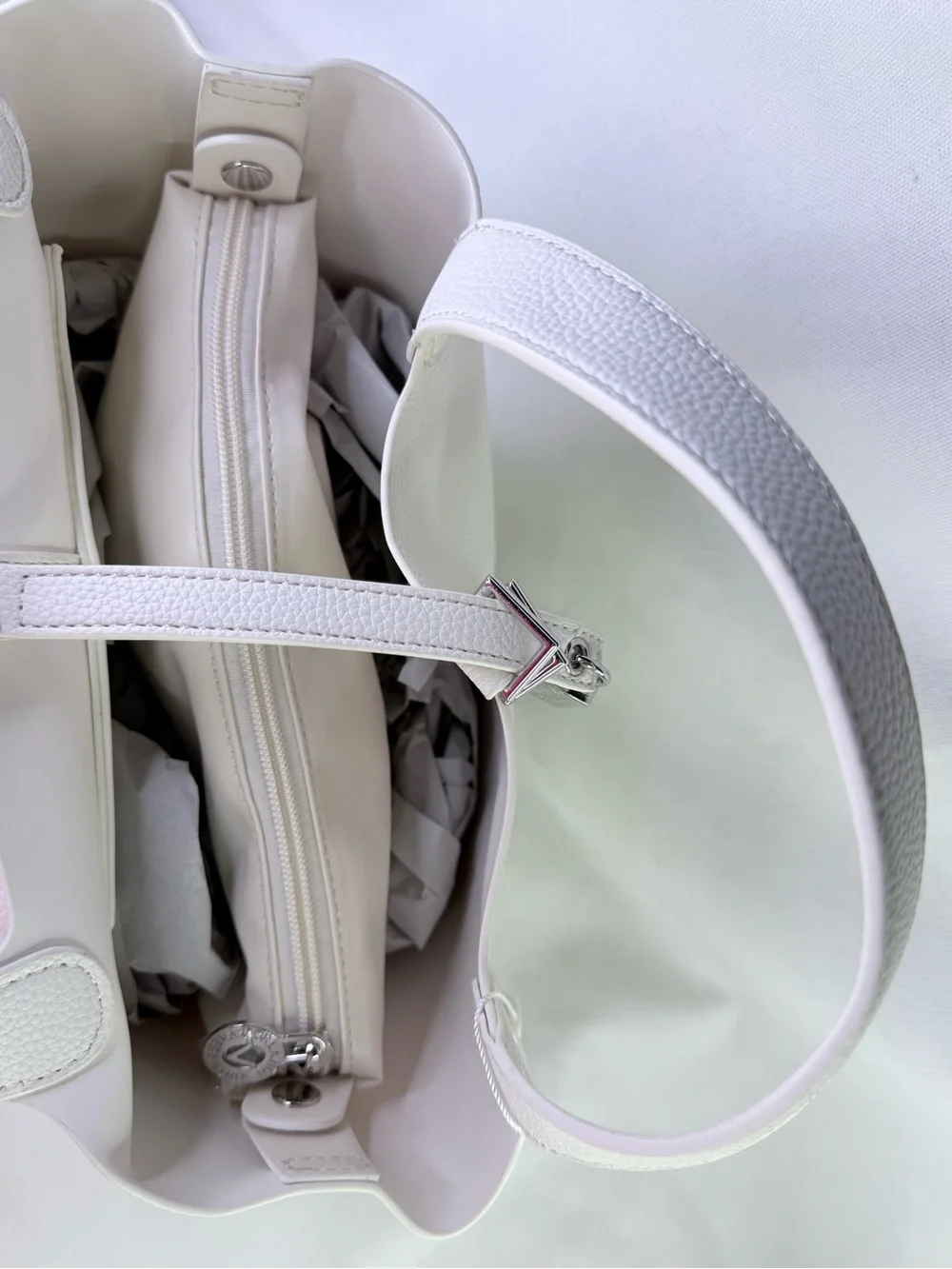 Valentino Orlandi White Pebbled Bucket Bag with Silver Accent